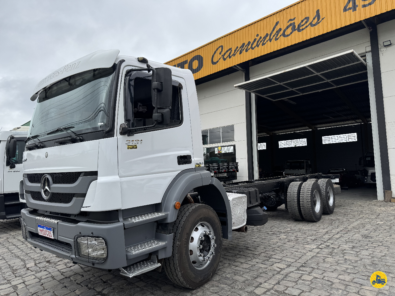 CAMINHAO MERCEDES-BENZ MB 3131 Chassis Truck 6x4 Ouro Preto Caminhões LAGES SANTA CATARINA SC